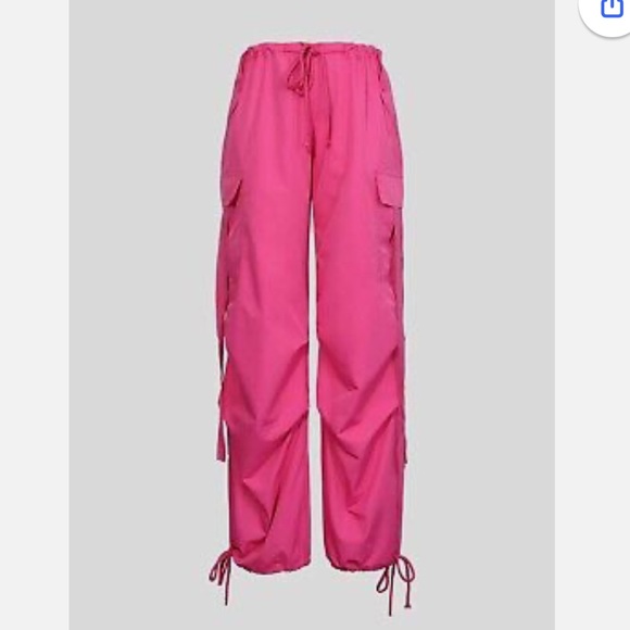 Never worn pink cargos - Picture 1 of 2